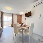 Apartman Design And Comfort In
